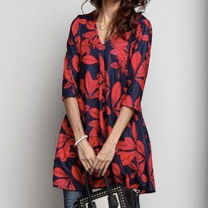 NWT Navy Leafed V-Neck Tunic Top
